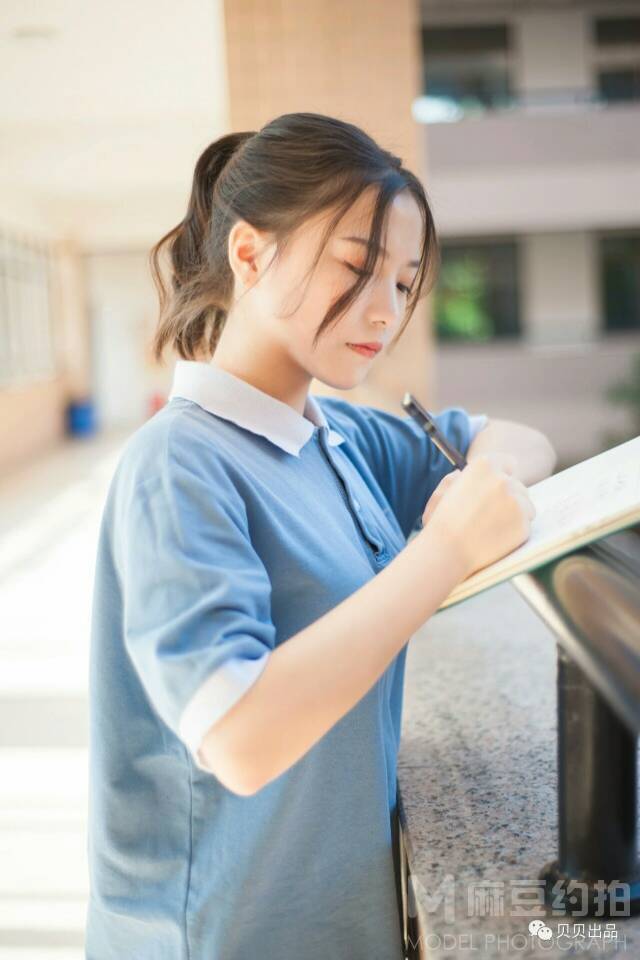 校园模特