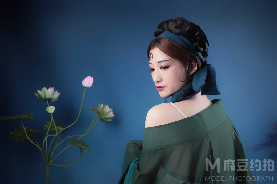 妆容模特