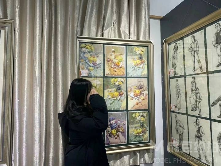 校园模特