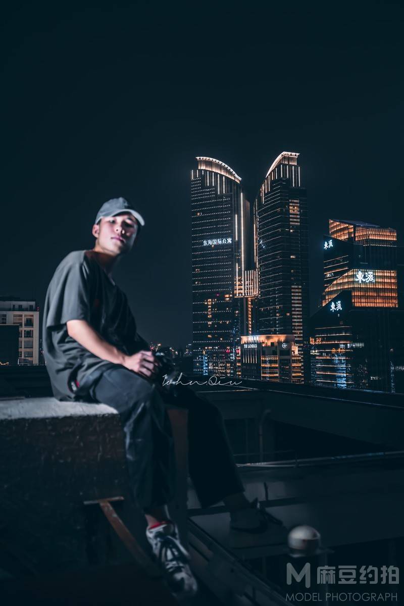 夜景模特