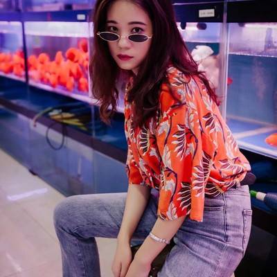 黑白模特