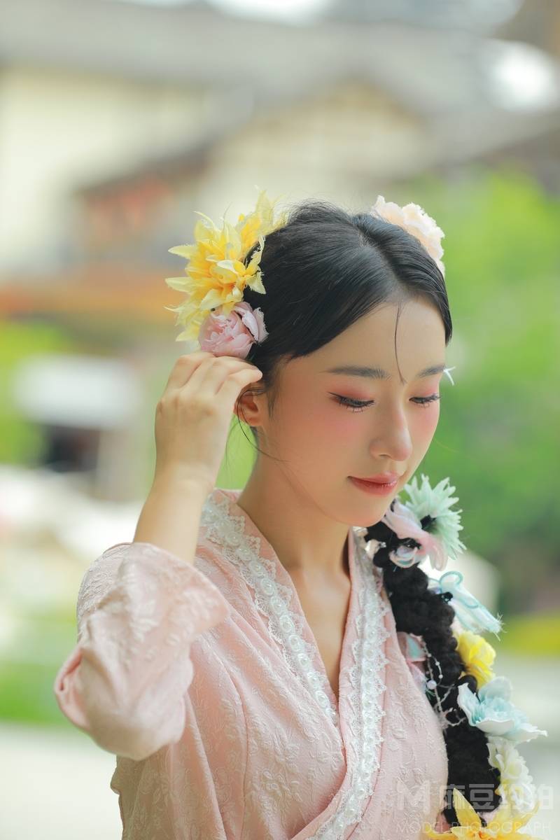 汉服模特