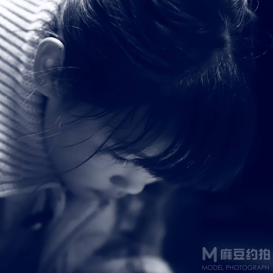 黑白模特