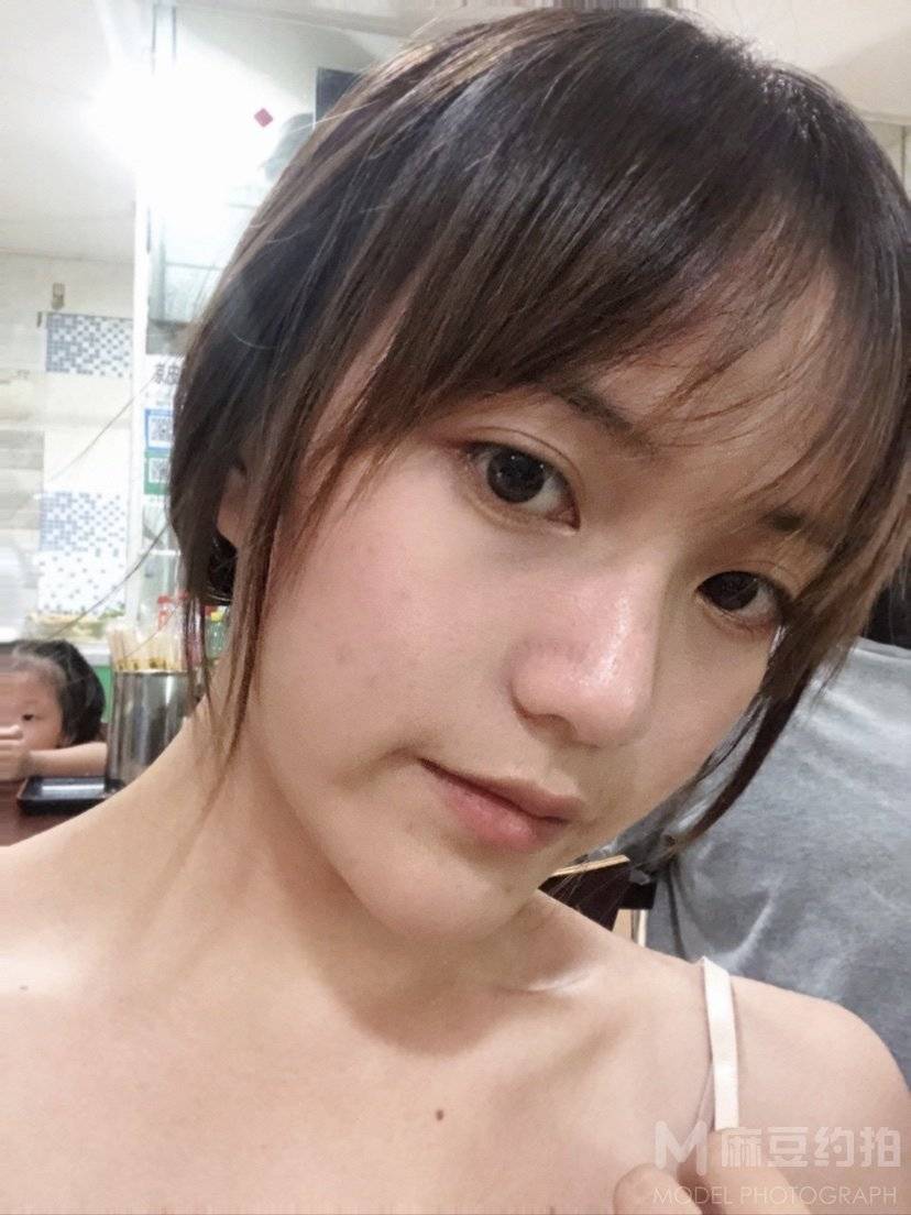 纪实模特