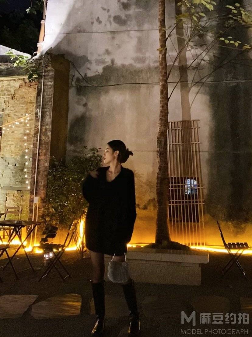 黑白模特