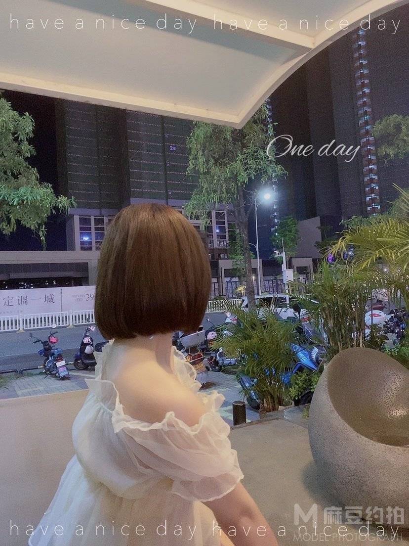清新模特