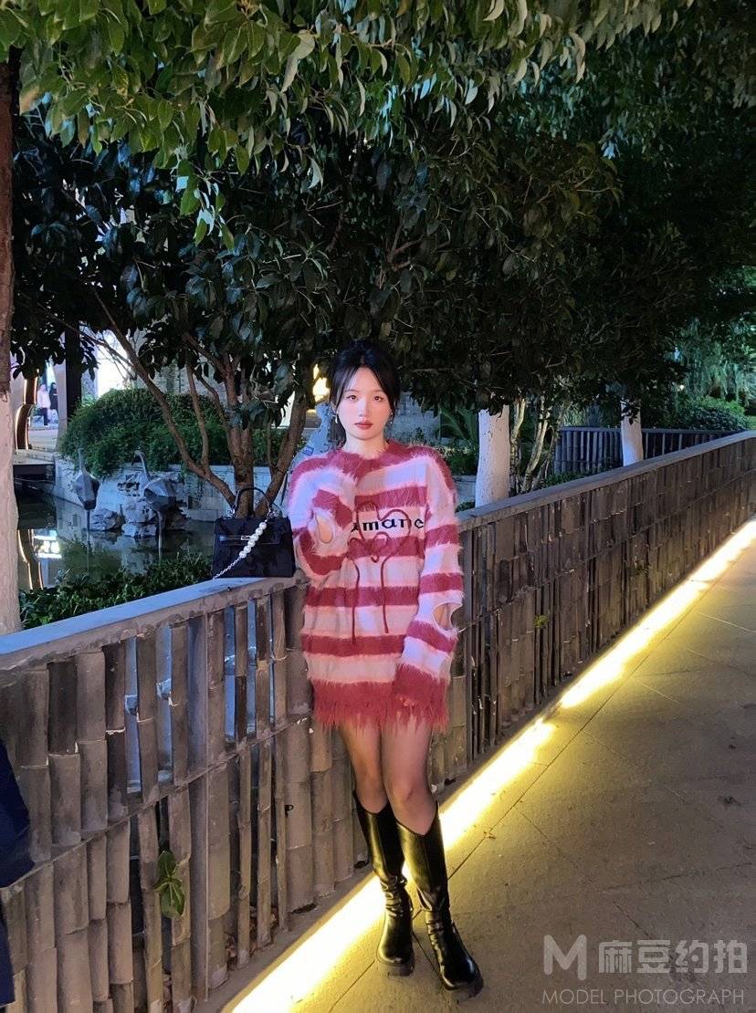校园模特