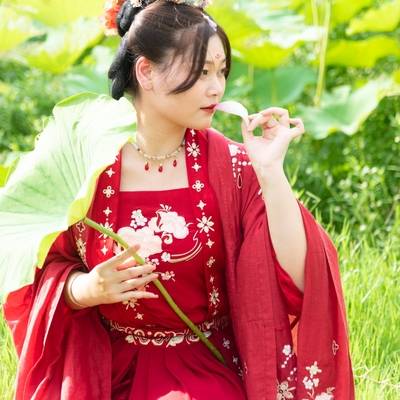 汉服模特