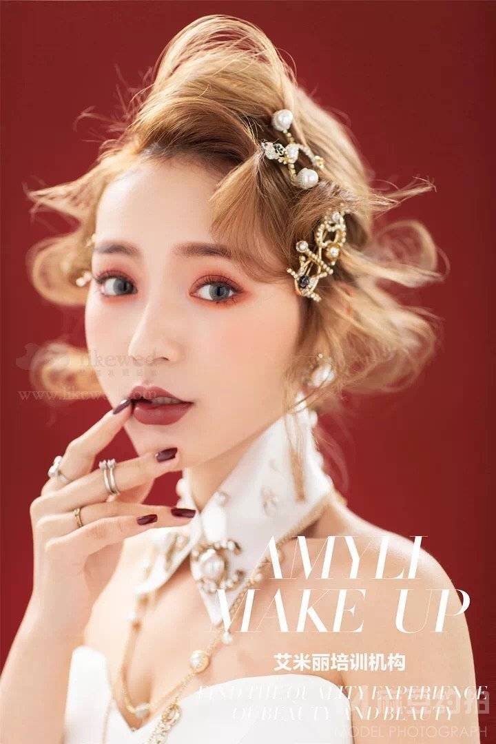 妆容模特