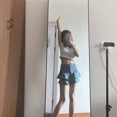 黑白模特