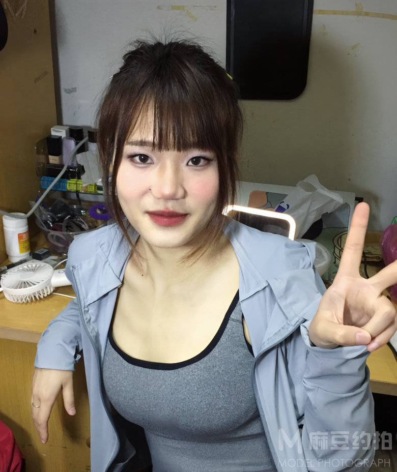 妆容模特