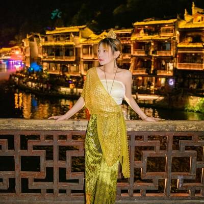 夜景模特