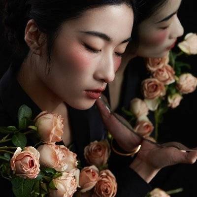 情绪模特