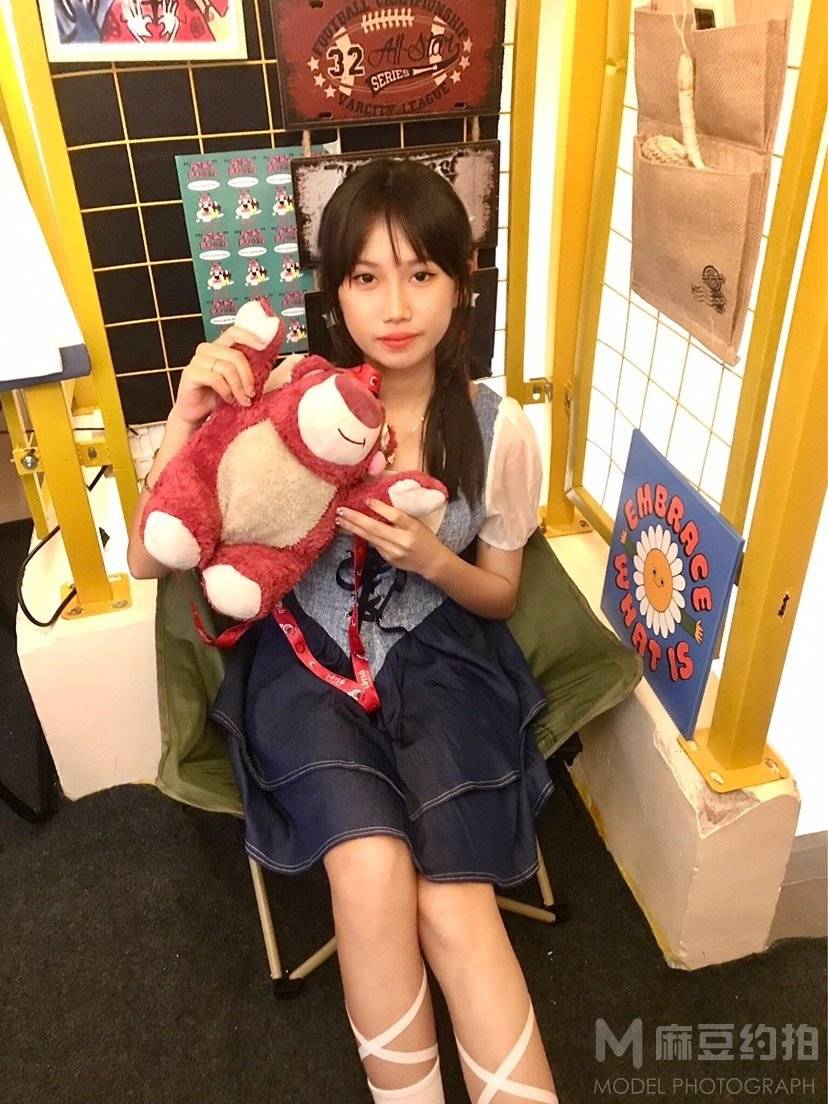 校园模特