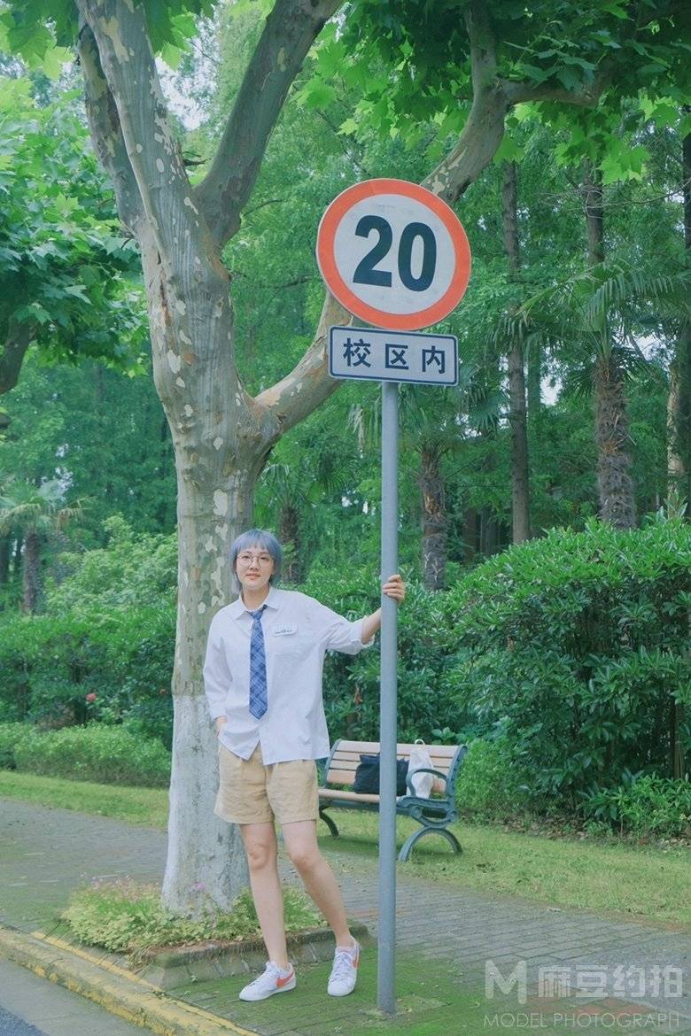 校园模特