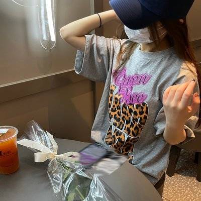 黑白模特