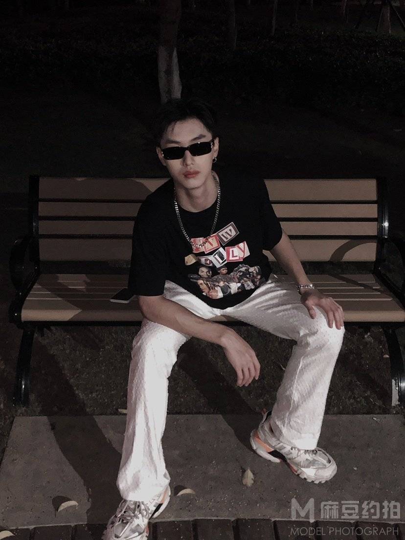 暗黑模特
