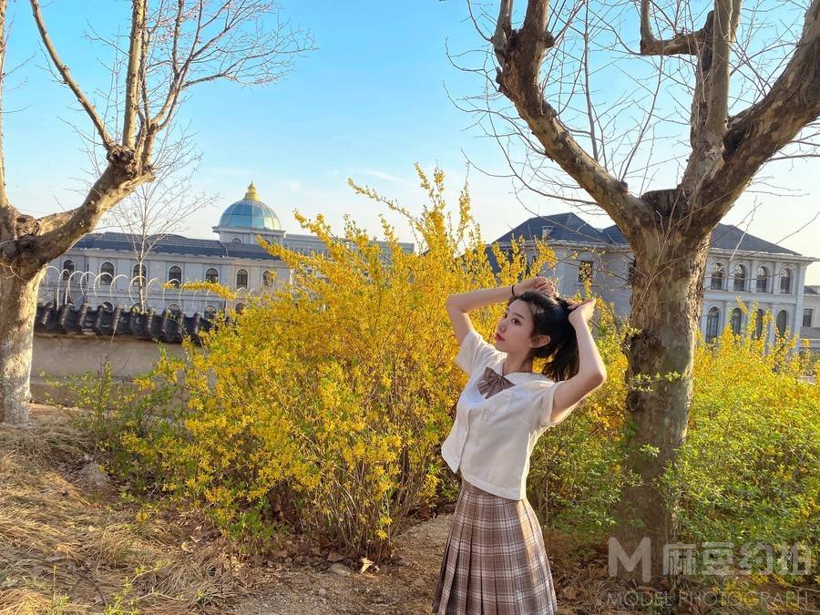 校园模特