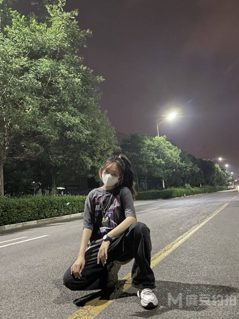 夜景模特