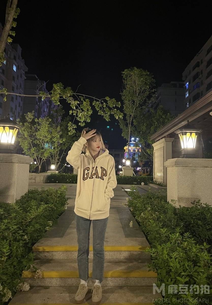 夜景模特