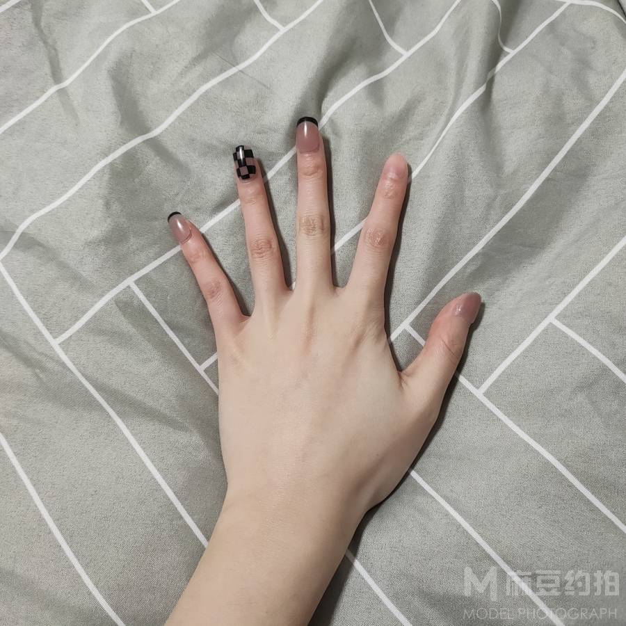宝丽来模特