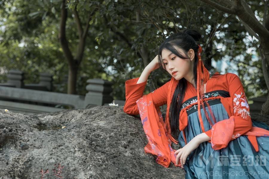 汉服模特