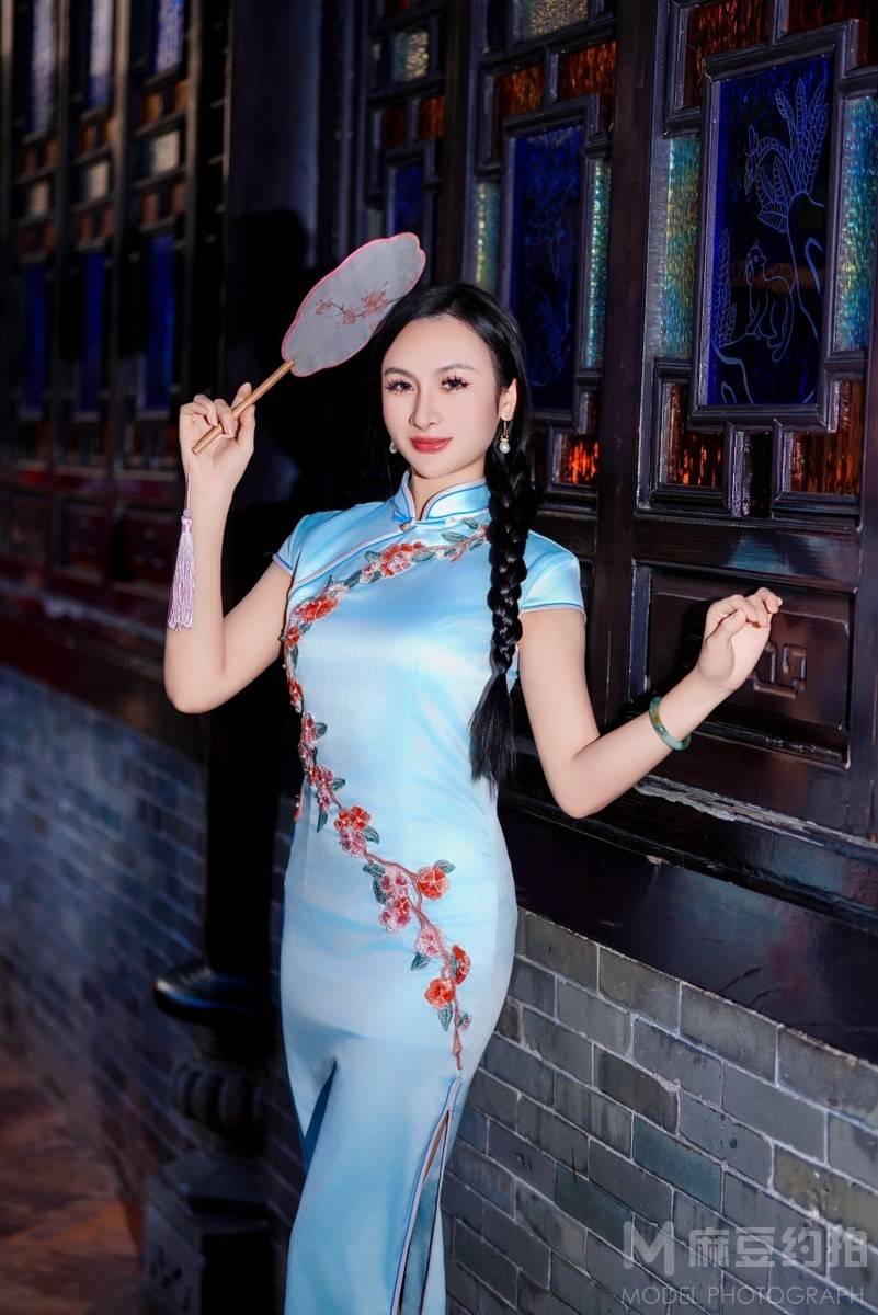 清新模特