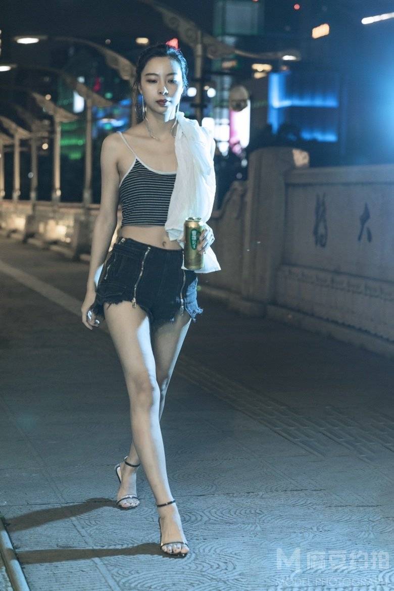 夜景模特