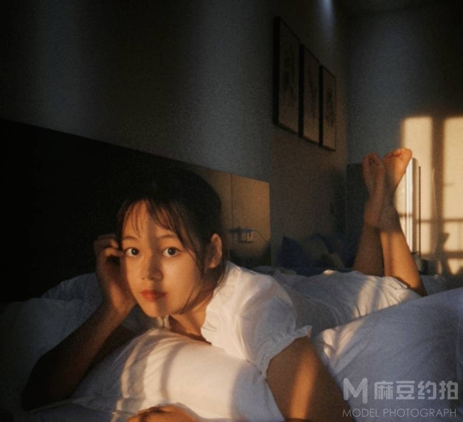 胶片模特