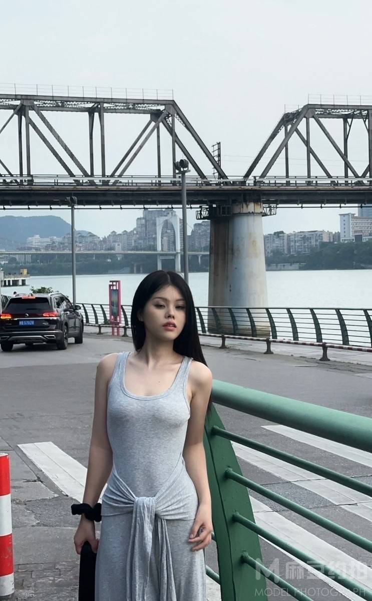 黑白模特
