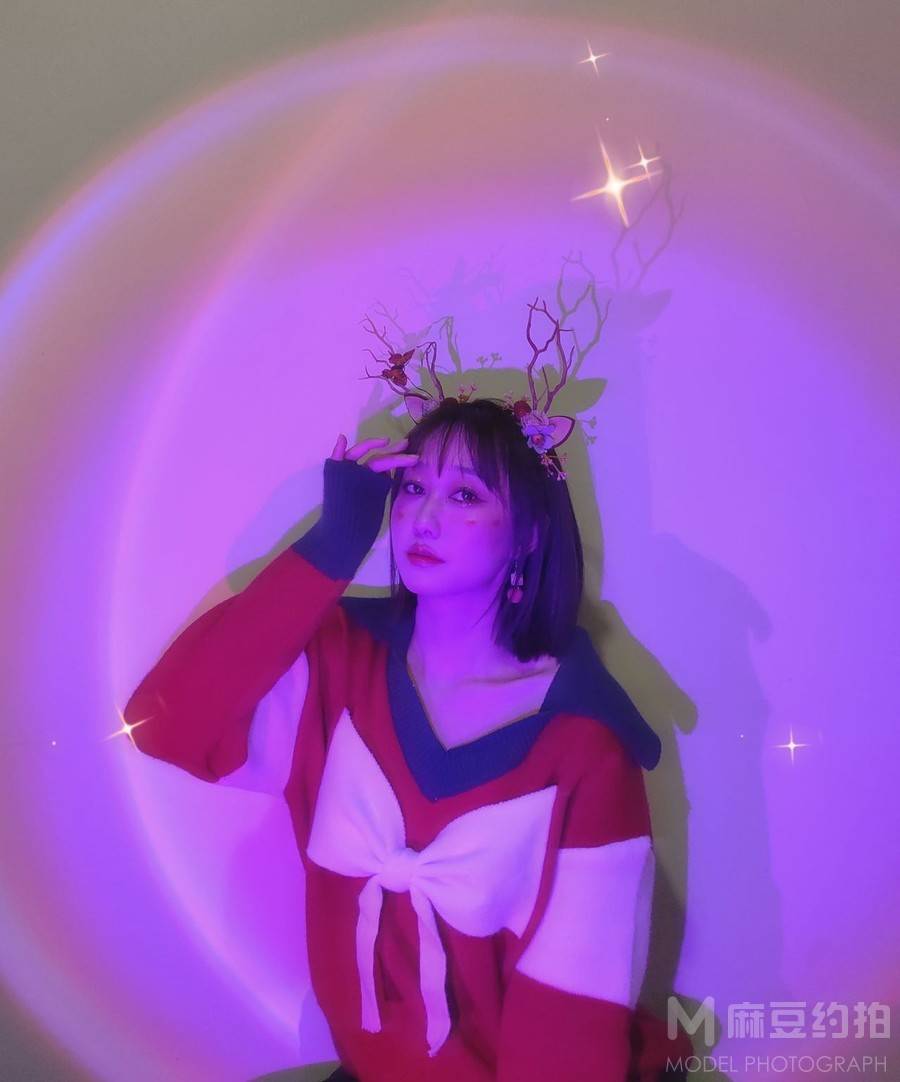 情绪模特