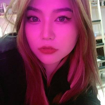 黑白模特