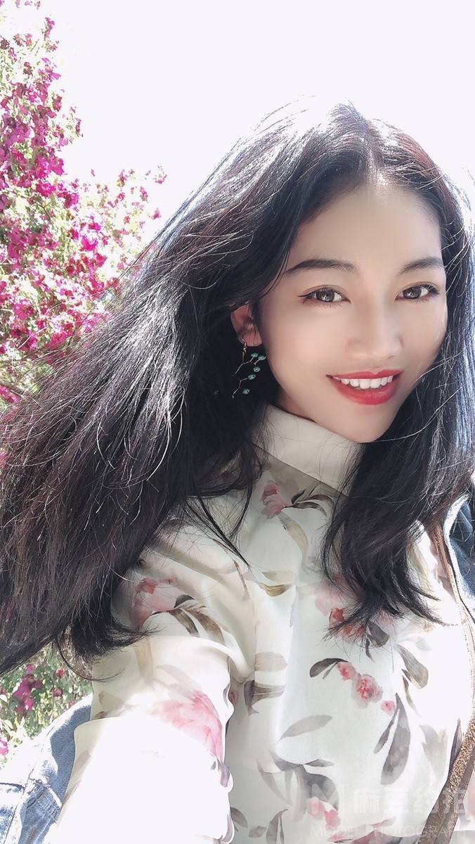 胶片模特