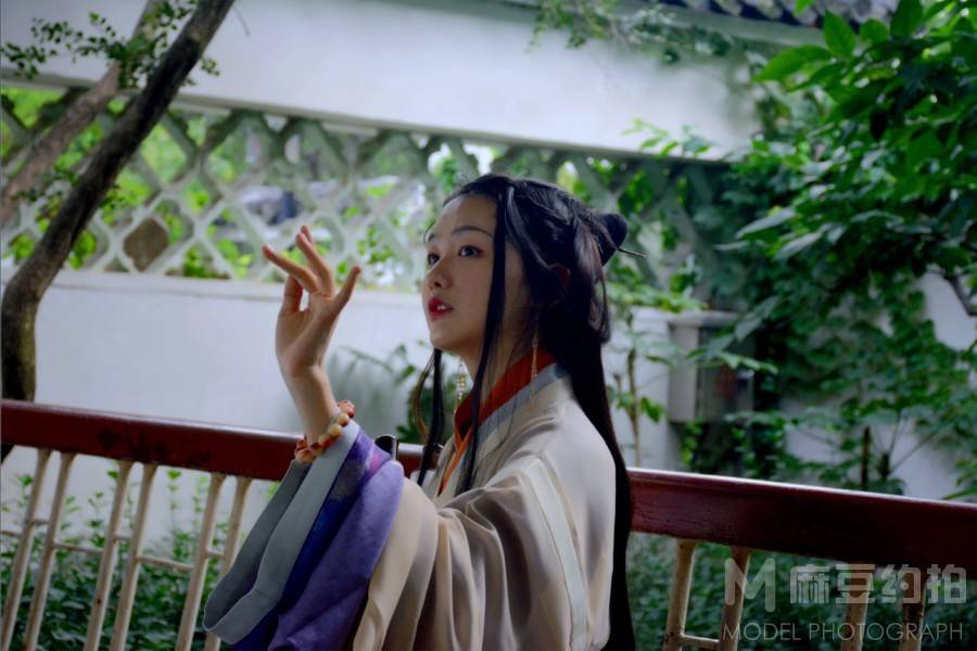 汉服模特