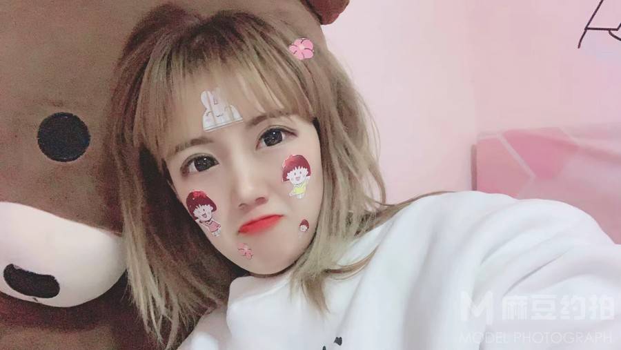 妆容模特