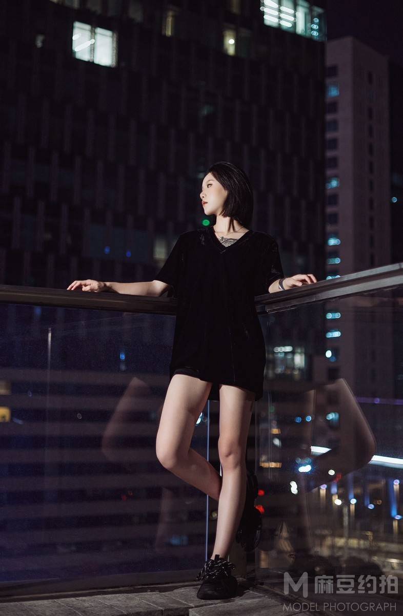 夜景模特