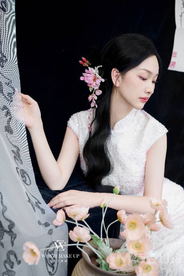 妆容模特