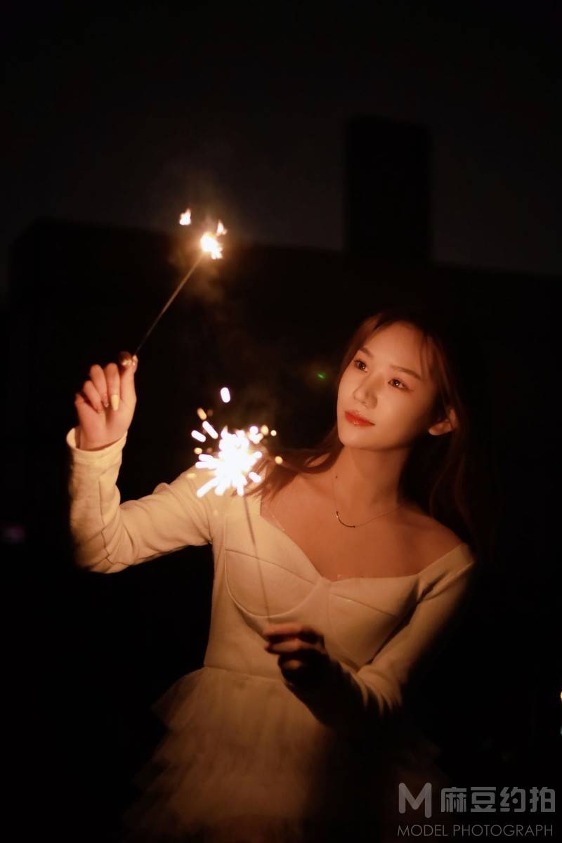 夜景模特