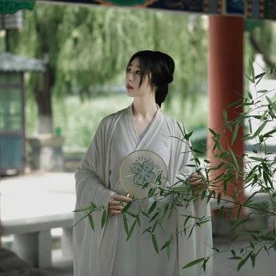 黑白模特