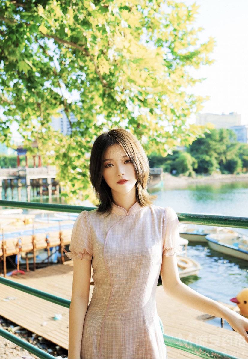 校园模特