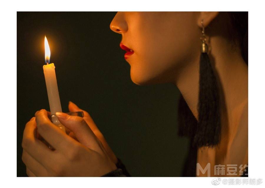 黑白模特