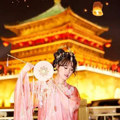汉服模特