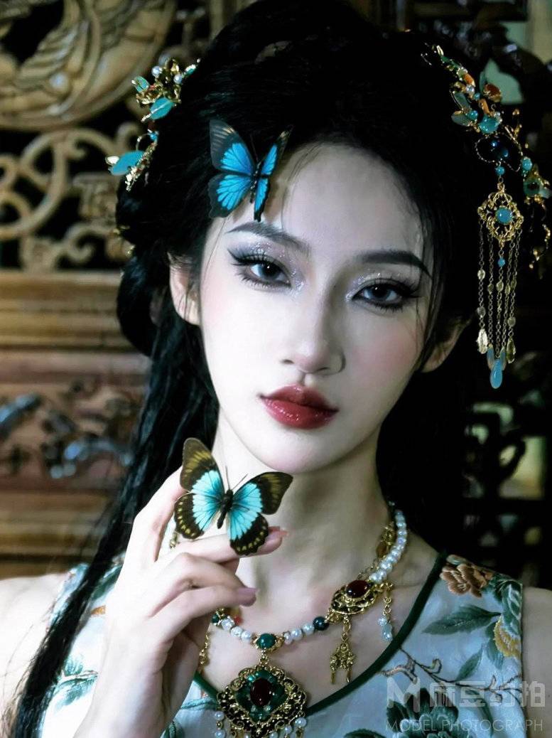 妆容模特
