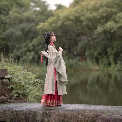 汉服模特