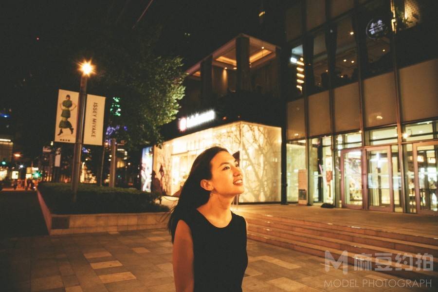 夜景模特