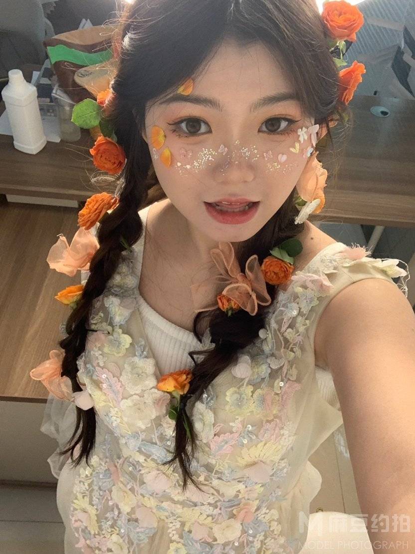 妆容模特