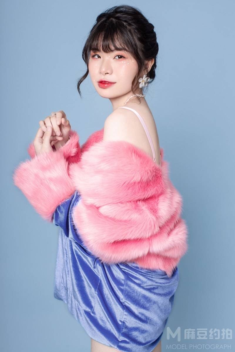 清新模特