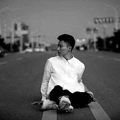 黑白模特