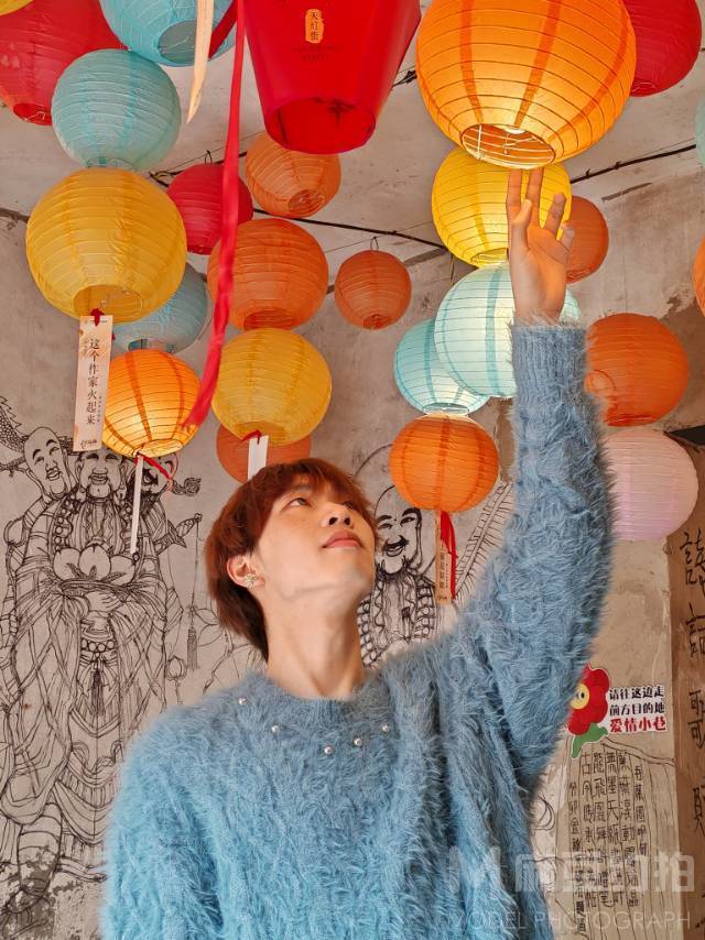 情绪模特