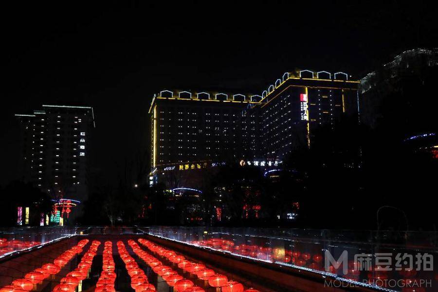 夜景模特